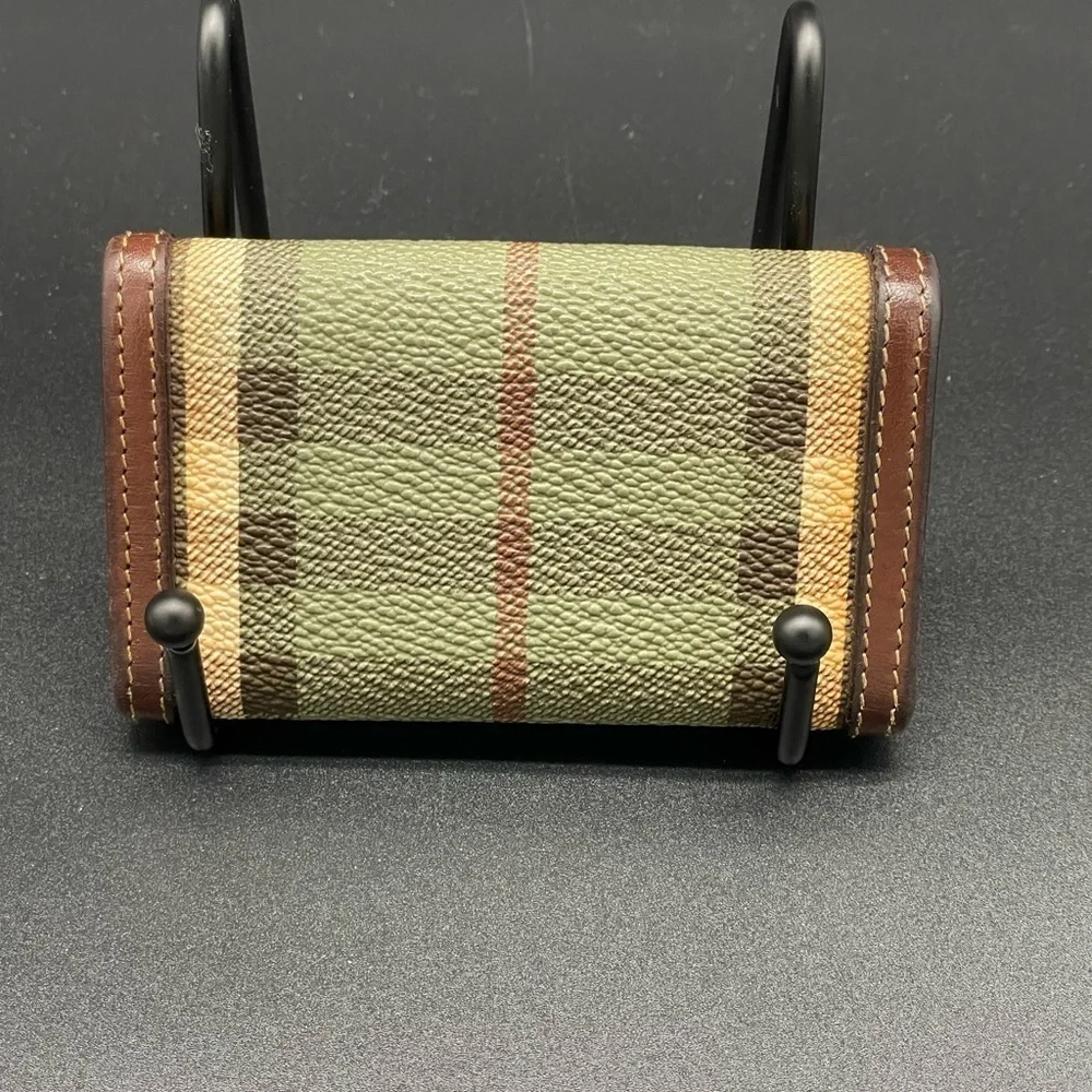 Rare Burberry Vintage Green Novacheck with Horse Pattern Key Holder